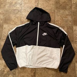 Women’s Nike Windbreaker